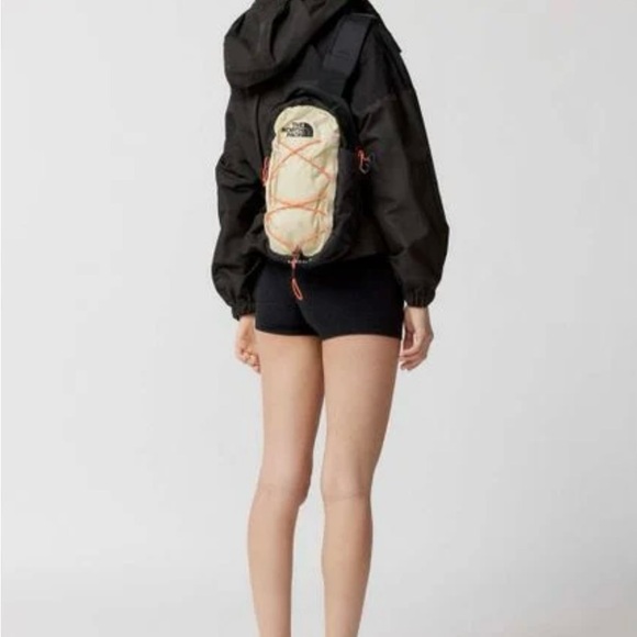 The North Face Borealis Sling - Picture 6 of 17